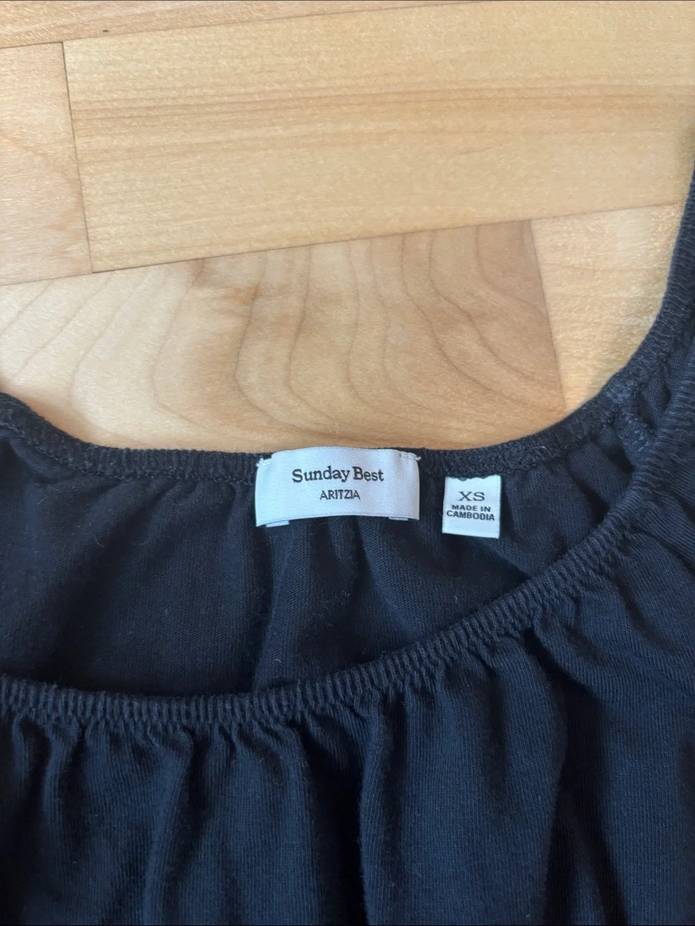 Aritzia Sunday Best Black Scoop Neck Cap Sleeve Tank Size XS - Picture 3 of 4